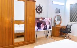 Room Opposite Hochiminh Museum
