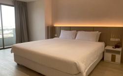 Avana X The Cross Residence