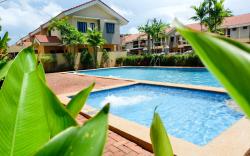 Boho Chic 2BR Home near airport with Pool Access