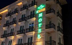 K Suites Hotel