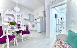 Lora Home by Frangki