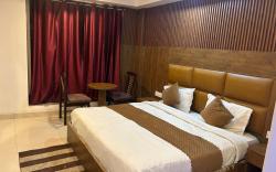 Hotel Air City Near Delhi Airport