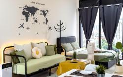 Comfy Sunny Suite /w Skypool 2BR 11pax @GeorgeTown