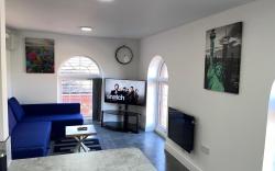 Classic Nest-Sleeps 6-Free Parking-High Speed WiFi