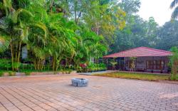 Deep Woodz Home stay by Z Vacations
