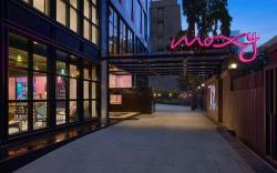 Moxy Mumbai Andheri West