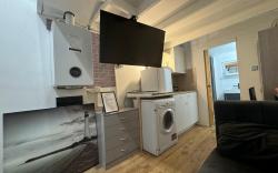 Duplex Studio 3 minute drive from Luton airport