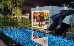 Morning glory pool villa
