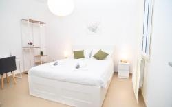Modern apartment for 2, 20 minutes from Termini