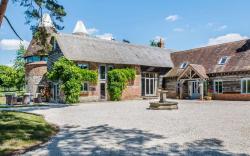 Oast House - Otium Wine Estate – South Downs