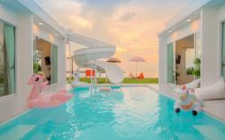 Canary Good Pool Vila