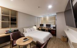 Songtan Awesome Hotel