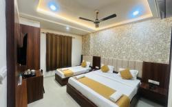 Hotel Deep Palace