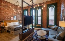 Moxy Cincinnati Downtown