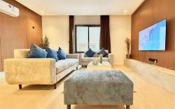 Luxury Modern | Prime Location near the Airport
