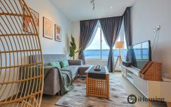 The Wave 2BR Penthouse Near Jonker 23a | I Housing