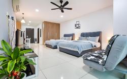 No #1 - Modern Cottage @ KSL City Mall [5 Pax]