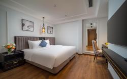 22Housing Deluxe Hotel at 150 Nguyen Thai Hoc Lane