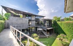 Luxury and Unique Lava Loft Pererenan