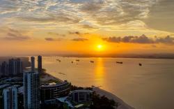 Summer森林城市地标一卧高级客房|100米高空醉美海景|俯瞰新马美景|超美海景无边泳池|可住2人