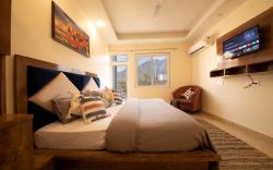 PerfectStayz Hills Tapovan