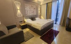 Stay Cool in AC near Ekana Cricket Stadium