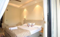 Independent & Cleanest AC Stay in Gomti Nagar