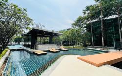 O2 BeachFront 1BR LPN Park Beach Cha-am 