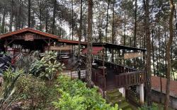 Alas Pacet by TwoSpaces, Mojokerto