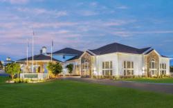 Four Seasons Island Resort
