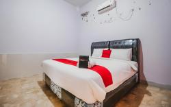 RedDoorz near Millennium ICT Center Medan