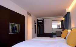 Pelican London Hotel and Residence