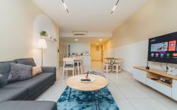 Mosaic Midvalley Starlit 3BR 8pax Bathtub Mahjong