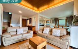 5BR House near Camp John Hay inside a Villa
