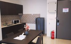 Comfortable 1 Bedroom Suite near City