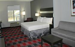 Holiday Inn Express & Suites Bonham By IHG