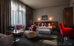 Forum Hotel                                                                     