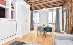 Peaceful 1BR/4P apartment République - Le Marais