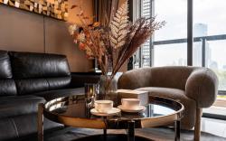 Park Hyatt nearby / 5-star Center Madison by Ray