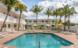 Downtown Hollywood Gardens Inn & Suites