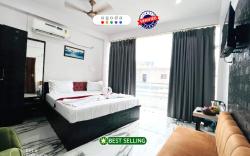 Goroomgo Vinayak Grand Varanasi