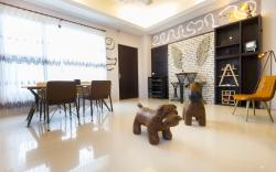 東立方旅宿-East