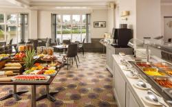 London Thames View Vintage by Palette Resorts