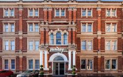 Exeter Rougemont Station Experience By Palette Resorts