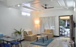 Luxe Bunglow Near Phoenix Mall Private Luxe Room