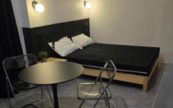 Modern Retro @ heart f Poblacion & Rockwel MKT D08