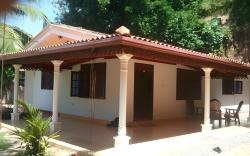 Damith Tourist Inn