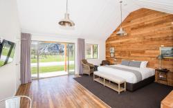 Kinross Cottages- Boutique Vineyard Hotel