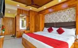 Hotel Ashray