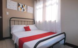 RedDoorz @ Aurea Apartelle